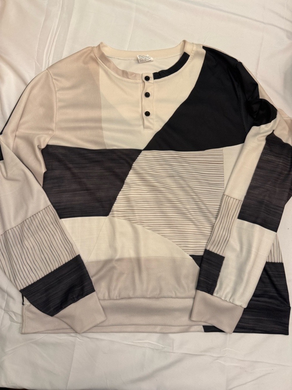 Colorblock Long Sleeve Henley Tee in Beige and Black